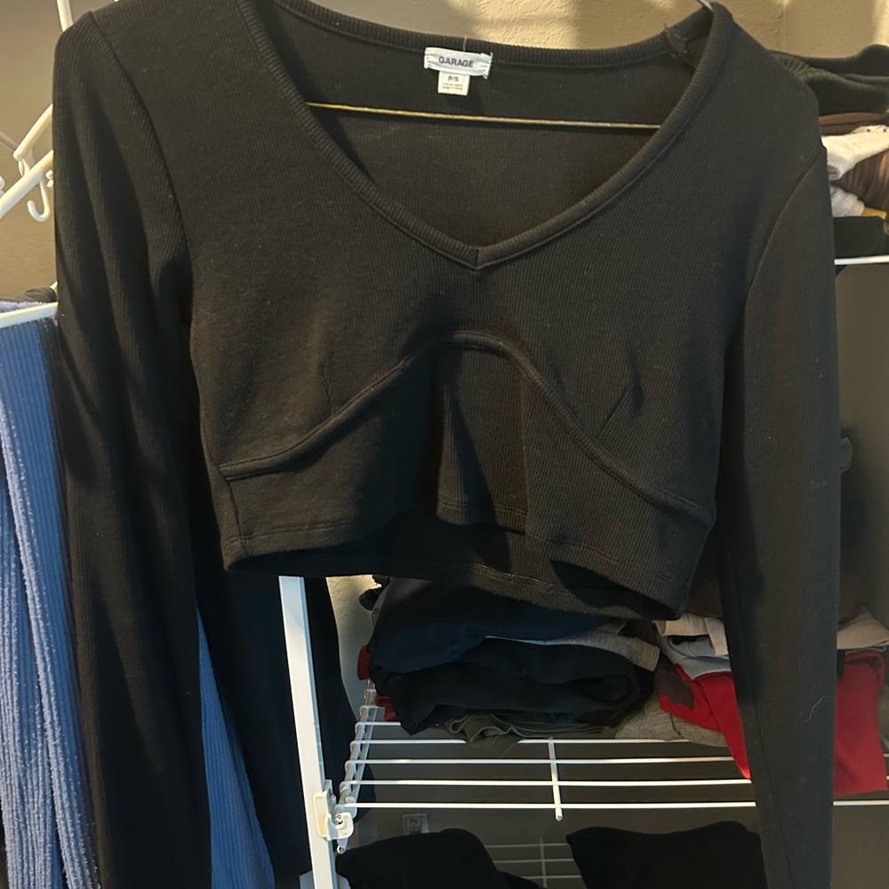 Garage Black V-Neck Long Sleeve Crop Top